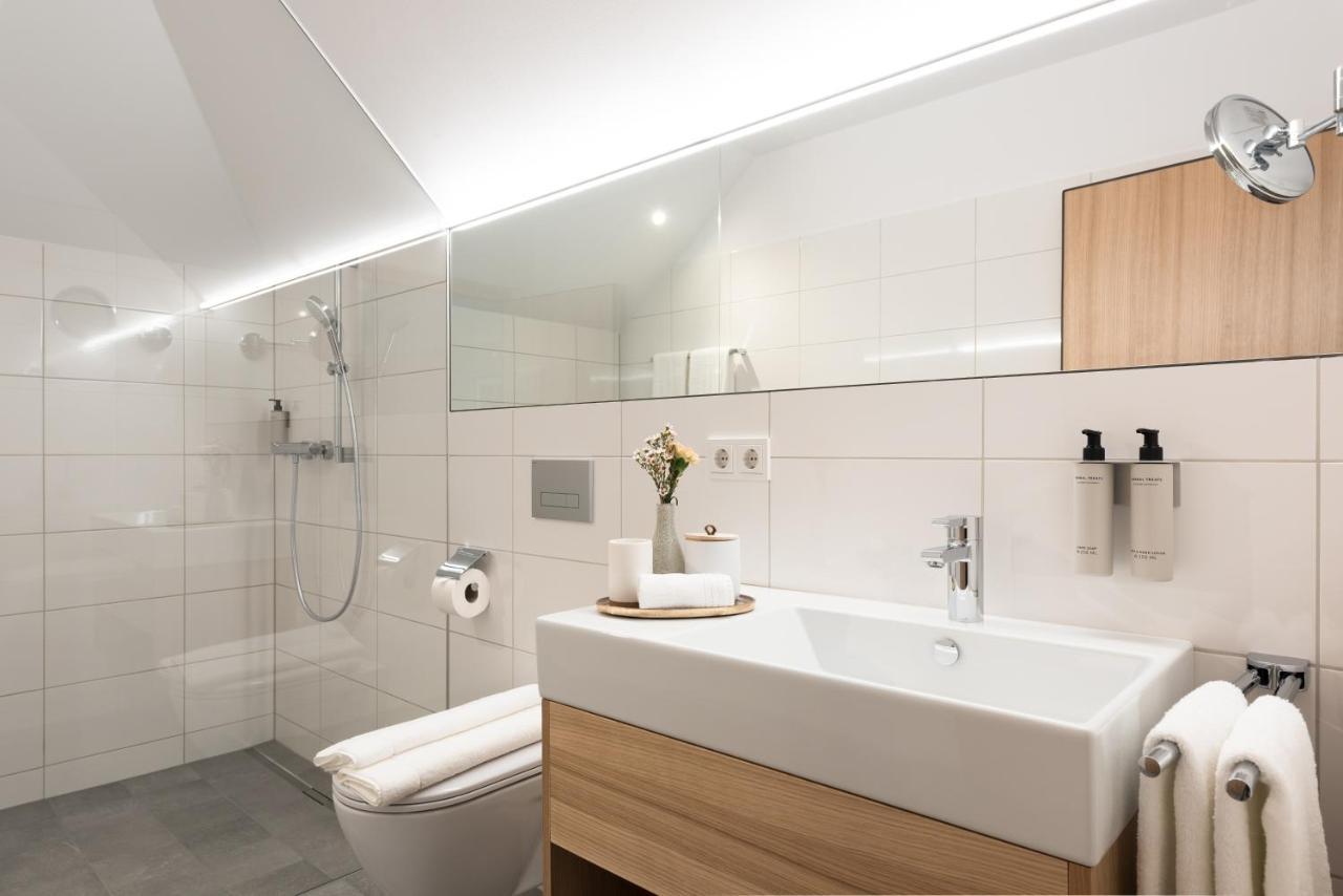 Hotel Johann Lauterach Bagian luar foto