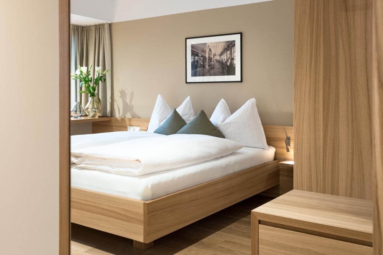 Hotel Johann Lauterach Bagian luar foto